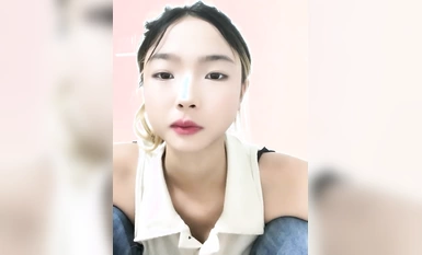 Gadis pelajar berusia 18 tahun [Xiao Guai 7] mabuk selepas hanya beberapa botol bir dan disentuh dan menjerit, "Sialan, Sialan, Sialan gadis kecil itu dimusnahkan seperti orang gila."