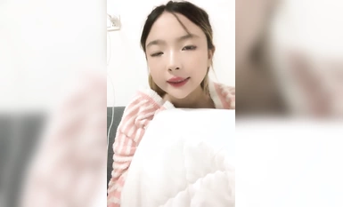 灌醉18歲的學生妹【小乖7】幾瓶啤酒就喝醉了，被操了，嬌喘喊著快快快，清新小妹子被瘋狂蹂躪 (5)