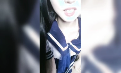 甘くて可愛い19歳の女の子【パパハグ】恥ずかしそうにお尻を開いてお兄ちゃん達にプライベートな部分を見せる、絶対的な美少女学園の女神、滅多にない特別な刺激 (2)