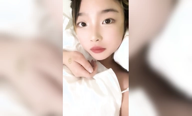 灌醉18歲的學生妹【小乖7】幾瓶啤酒就喝醉了，被操了，嬌喘喊著快快快，清新小妹子被瘋狂蹂躪 (9)