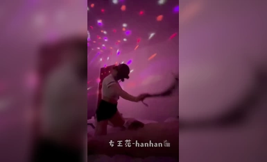 顏值身材不輸一線模特，極品風騷御姐重慶樓鳳施工妹【雨涵】私拍③，抓龍筋毒龍足交口爆啪啪，最懂男人的女人 合集（2）