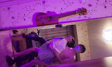 Ang "Astig~ Daddy" ay may malalaswang pag-uusap, at ang master ng four-eyed PUA training [MrTu] ay nagpapanatili ng isang magandang batang babae na may magandang hitsura at sobrang lambing. isang condom sa kanyang pink na puke (1)