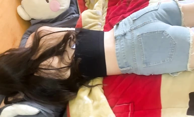 若手モデルのプライベート撮影漏れ」女子大生シリーズ！最高のオッパイ、長い脚、ピュアな女子大生が、着替えの時、カメラマンに騙され、その長い脚でオナニーするためにお金を追加された。 4Kオリジナルコレクション(2)