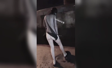 淺淺人前戶外各種露出（1）