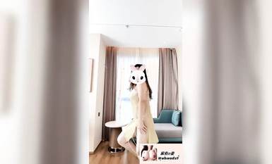 核彈巨乳 E嫂的秘密花園!【家有e妻】VIP福利啪啪合集，喜歡巨乳少婦的可不要錯過了，大奶子誇張得像假的，做愛時奶子晃瞎 (1)