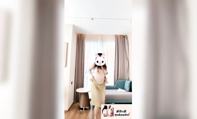 核彈巨乳 E嫂的秘密花園!【家有e妻】VIP福利啪啪合集，喜歡巨乳少婦的可不要錯過了，大奶子誇張得像假的，做愛時奶子晃瞎 (1)