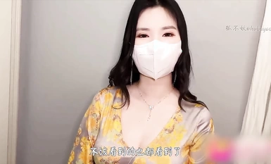超顏值極品女神〖狐不妖〗網紅黃色戰袍色情直播被弟弟發現 威脅姐姐委身承歡，淫靡的啪啪聲給騷逼乾的淫水泛濫