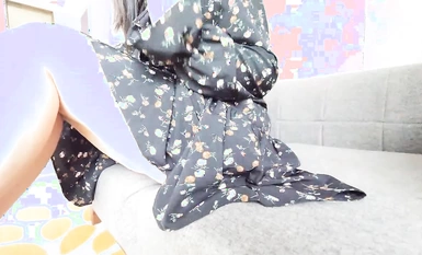 Nữ tuyển thủ là vua của giới bảng chữ cái trong nước đã phát triển vòng âm đạo ở phần thân dưới của trần nhà. Cô gái [Li Xiaomo] đã quay riêng phần thứ sáu: Đổ một chai tinh dầu gió vào tử cung, phần thân dưới. sẽ bị đốt cháy trực tiếp, và nó sẽ được mở rộng bằng một thanh sắt, và nó sẽ bị chết tiệt