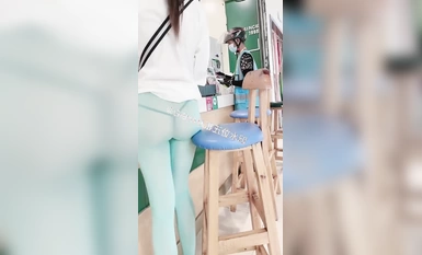 Qianqian เปิดเผยตัวเองในรูปแบบต่างๆ นอกบ้านต่อหน้าผู้อื่น (9)