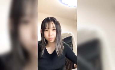 Uncensored Live Chat] Kita! Smartphone shooting! Legit Lolita! Chatting white skin amateur girls who take off their clothes immediately from their home! Estimated D-cup beautiful tits & thin pubic hair! Computer Chair