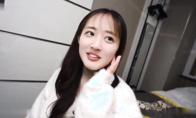 Ang isang maganda at dalisay na dilag ay kumakain ng manok at nakikipagtalik [FC2-PPV-3990488] Ang mga petite na suso ay may sobrang laki ng utong, puting tigre, maliit na pink na butas, sobrang malambing, lalo na mahilig tumawa, at maraming cum na walang