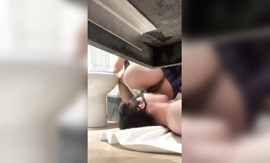 吃极品女神的黄金大便