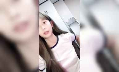 哇~滿血復活~天使下凡~【深圳大學生】，顏值超能打，小仙女驚鴻一現足以驚艷全場，小逼逼粉紅多汁可口！ (3)