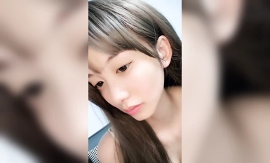 ว้าว~ ฟื้นคืนชีพด้วยเลือดเต็ม~ นางฟ้าลงมายังโลก ~ [นักศึกษาวิทยาลัยเซินเจิ้น] ด้วยรูปลักษณ์ที่ดูดีสุด ๆ การปรากฏตัวอย่างกะทันหันของนางฟ้าตัวน้อยก็เพียงพอที่จะทำให้ผู้ชมทุกคนประหลาดใจหีตัวน้อยมีสีชมพูชุ่มฉ่ำและอร่อย! (4)