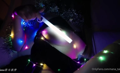 nana_taipei娜娜 聖誕特輯 發光聖誕樹洞的探險