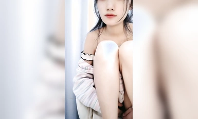 20小時重磅核彈 校花女神【蔡蔡仙女】全裸沐浴，小逼逼一直流水，來一段抖音風舞蹈，脫光的版本，屌炸了！ (10)