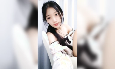 20小時重磅核彈 校花女神【蔡蔡仙女】全裸沐浴，小逼逼一直流水，來一段抖音風舞蹈，脫光的版本，屌炸了！ (10)