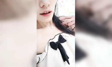 20小時重磅核彈 校花女神【蔡蔡仙女】全裸沐浴，小逼逼一直流水，來一段抖音風舞蹈，脫光的版本，屌炸了！ (1)