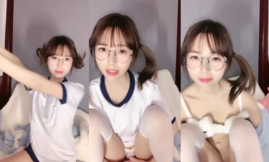 19 세 학교 여신 [작은 미로 요] 백호 구멍 한 줄 하루 빵 진짜 극한 초순수 여고생, 100 % 사랑 느낌, 마음을 움직이게 하시겠습니까? (1)