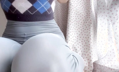 Ginger print sweater yoga pants