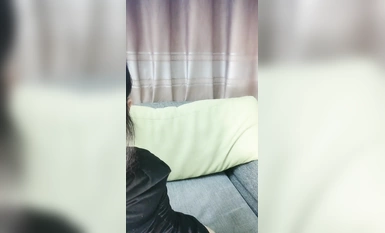 剛成年小妹妹，神似楊超越，【小易的so啵啵】讓人心動，還會一字馬，粉嫩可口 (4)