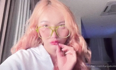 巨乳漂亮美眉吃雞啪啪【kanyabunloed】大奶子大乳暈 這身材真極品 人又漂亮 看著都硬邦邦