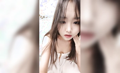 新人の純粋な女子校生が犯された[いたずらクマクマ]無知でかわいい青少年無敵、妖精の女の子の息は誰もブロックすることはできません、ボーイフレンドによって、すべての種類の姿勢の嵐のプラグ、とてもクールで美しい！ (6)