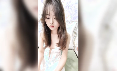 新人の純粋な女子校生が犯された【いたずらクマクマ】無知でキュートな青春無敵の妖精少女の吐息は、誰もブロックすることはできません、様々なジェスチャーの嵐のプラグのボーイフレンドによって、とてもクールで美しい！ (5)