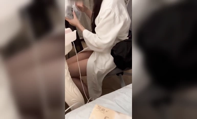 12月最新流出，頂級PUA約炮大神【江南第一深情】私拍，專約在校高質量學生嫩妹，調教啪啪無套，一個比一個聽話 合集（5）