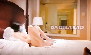 抖音80W粉絲推特網紅超萌蘿莉反差婊【一隻喔】私拍無水完整集，人前露出3P喝尿野戰調教母狗屬性拉滿 合集（3)