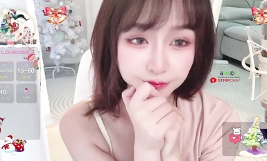 บนแพลตฟอร์มเปลื้องผ้าเทพธิดาองค์ใหม่มาถึงในช่วงปลายปีและผู้บังคับบัญชาตื่นเต้น [Meg_Linda] เพดานโลลิต้าหีไร้ขนสีชมพูเป็นสีชมพูมากคุณสามารถเปลื้องผ้าและดูได้โดยไม่ต้องยุ่งยาก (3)