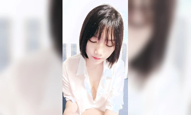 19歲的美胸學生10小時，為了學費下海了【甜甜真可愛】湖南小仙女，白嫩發育好，楚楚可憐的小眼神麻了(4)