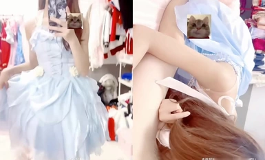 Cô gái xinh đẹp với sự khêu gợi tương phản [Lt774523412] là một cô gái nhỏ có vẻ ngoài dễ thương, vô cùng mềm mại và gợi cảm, làn da hồng hào bên dưới mềm mại và dịu dàng khi lên cao trào. Cô ấy vừa quyến rũ vừa dễ thương.