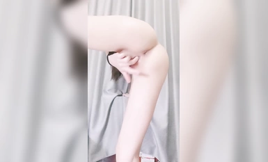 Dewi kebal dengan kaki panjang dan puki lembut [Bayi Kecergasan] 172CM tinggi sembilan kepala dan berkadar sempurna dewi Yu Jie yang terkemuka telah kembali, melancap dengan sangat kuat sehingga punggungnya berpeluh