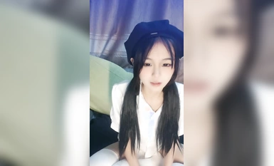 Gadis tulen dan muda dengan ekor kuda kembar [Xiao Yi's so bo bo] mempunyai susuk tubuh yang kecil dan sangat seksi! Silang kaki anda dengan stoking putih, gosok faraj anda dan pose, angkat punggung yang cantik dan hayun, sangat menggoda