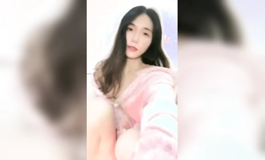 年末来了个王炸，曾经面试过北影的极品大美女【冷冷要命】脸蛋精致高级，气质一流，蝴蝶逼模特身材黑丝，完美女神必看 (2)