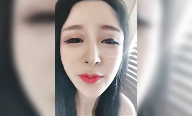 "Gusto kong kumain ng manok." Ang magandang babae na may mukha ng ahas [Charming Man CC] at ang mayamang pangalawang henerasyon ay nagse-sex sa isang high-end na hotel. Masyadong sexy ang buong proseso.