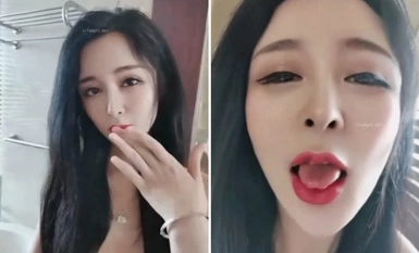 “ฉันอยากกินไก่” สาวสวยหน้างู [Charming Man CC] และคนรวยรุ่นที่สองมีเซ็กส์กันในโรงแรมระดับไฮเอนด์ ขั้นแรกพวกเขาล้างหีด้วยการอาบดอกกุหลาบแล้วจึงมีเพศสัมพันธ์บนเตียง กระบวนการทั้งหมดเซ็กซี่เกินไป