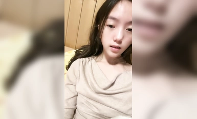 最正宗校花來了【晚兒】超級嫩B，看著好像還是個處女，清秀臉蛋，慢慢就摸出水來了，刺激好看！ (4)