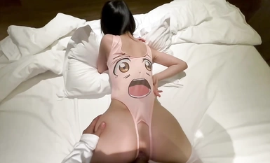 Gadis dengan stoking sutera putih dan susuk tubuh yang terbaik ialah seorang gadis sekolah rendah [Tang Bohu]. seorang gadis cumshot.