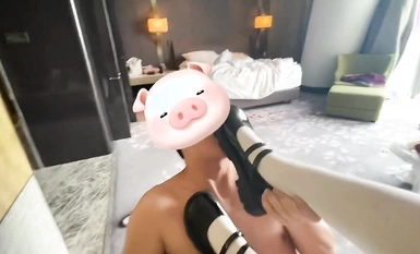 Gadis cantik yang bodoh dan comel [Dadajiang] dengan susuk tubuh yang luar biasa, puki harimau putih yang lembut berwarna merah jambu, lembut dan ketat, dan arnab putih kecil itu menggigil dan menarik perhatian anak jalang yang merupakan bapanya (1 )