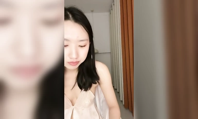 Nặng! Anh em ơi! Vẻ đẹp học đường đích thực nhất là ở đây, [Lẩu cay], một sinh viên đại học, với thân hình hoàn hảo, lông mu chắc khỏe và ham muốn mãnh liệt (1)