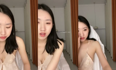 重磅！兄弟們！最正宗校花來啦，【麻辣香鍋】，大學生，完美身材，陰毛這么旺盛慾望強烈 (1)