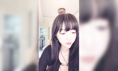 長腿黑絲頂級氣質尤物女神 可憐花寶嘰 (1)