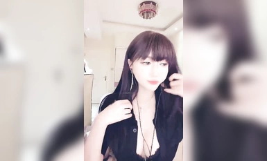 長腿黑絲頂級氣質尤物女神 可憐花寶嘰 (2)