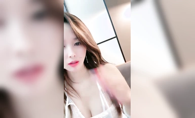 Mabigat! Ang berdeng diyosa ay pumunta sa dagat! Napakaganda~[Anduoer] hinihimas ang kanyang butas at nagsasalsal! Iniksyon(2)