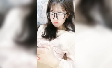 Inosenteng salamin sa paaralan beauty take-out handjob (6)