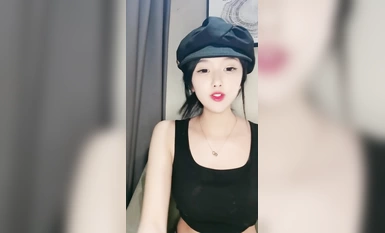 裸舞天花板~【 小幼恩】裸舞扒逼大秀 性感身材粉嫩BB讓人慾火焚身 (15)