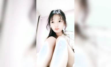 Disyorkan di peringkat kecantikan sekolah~Seorang gadis merah jambu dan lembut [Nini suka makan daging] pergi ke laut untuk mencari wang~Koleksi pelbagai siaran langsung melancap (16)