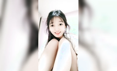 Disyorkan di peringkat kecantikan sekolah~Seorang gadis merah jambu dan lembut [Nini suka makan daging] pergi ke laut untuk mencari wang~Koleksi pelbagai siaran langsung melancap (16)